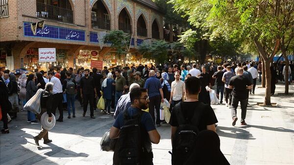 İranlılar alışverişte. - Sputnik Türkiye