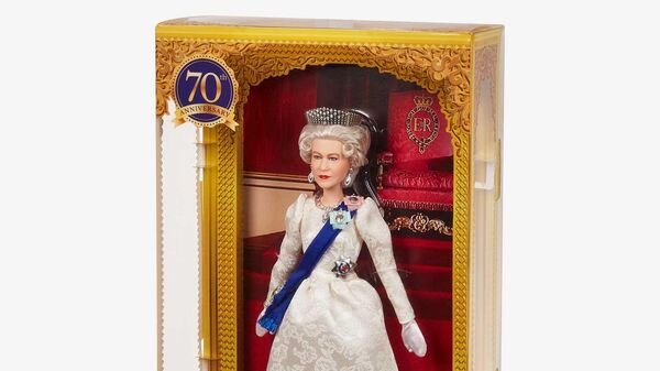 Kraliçe Elizabeth'in Barbie bebeği - Sputnik Türkiye