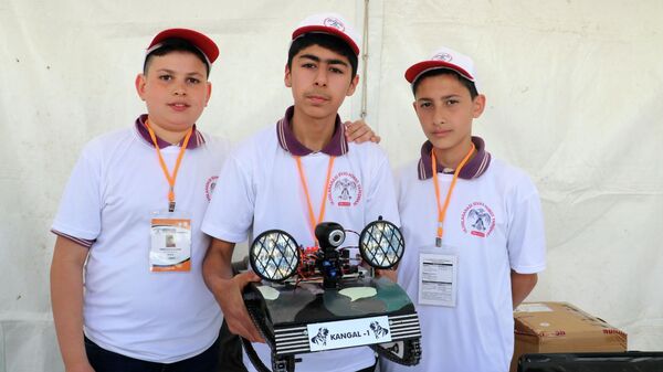 Kangal robotu geliştiren Sivaslı öğrenciler - Sputnik Türkiye
