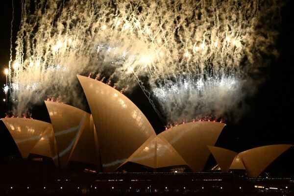 Avustralya’da her yıl düzenlenen &#x27;Vivid Sydney Festivali&#x27; Kovid-19 nedeniyle verilen 2 yıllık aranın ardından bu yıl yeniden başladı - Sputnik Türkiye