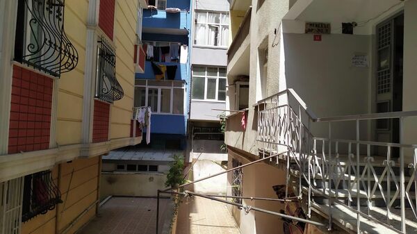 Güngören'de 5. kattan düşen kadının boşandığı erkek tutuklandı - Sputnik Türkiye