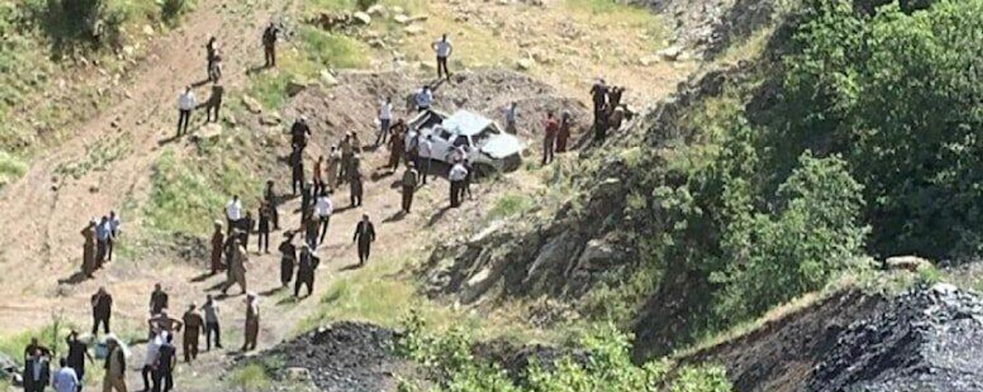 Şırnak'ın Uludere ilçesi Yemişli köyünde meydana gelen trafik kazasında 5 kişi hayatını kaybetti. - Sputnik Türkiye, 1920, 02.06.2022