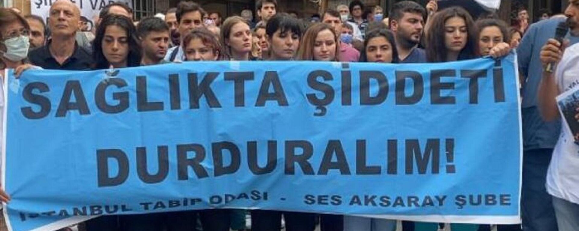 Cerrahpaşa'da sağlık çalışanına saldırı - Sputnik Türkiye, 1920, 06.06.2022