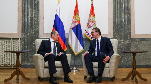 Rusya Dışişleri Bakanı Sergey Lavrov ve Sırbistan Cumhurbaşkanı Aleksandar Vucic  - Sputnik Türkiye