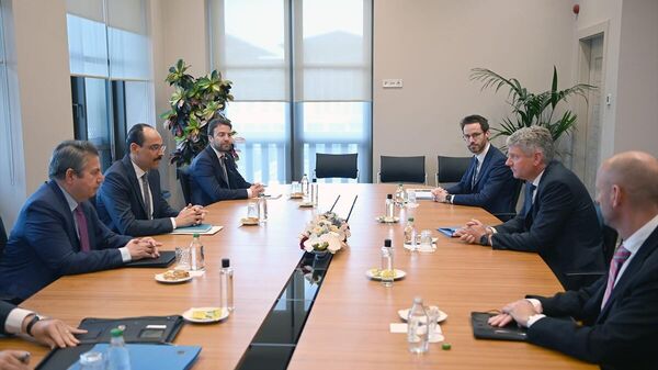 Cumhurbaşkanlığı Sözcüsü İbrahim Kalın ve Dışişleri Bakan Yardımcısı Sedat Önal, NATO Genel Sekreteri Kabine Direktörü Stian Jenssen ile görüştü. - Sputnik Türkiye