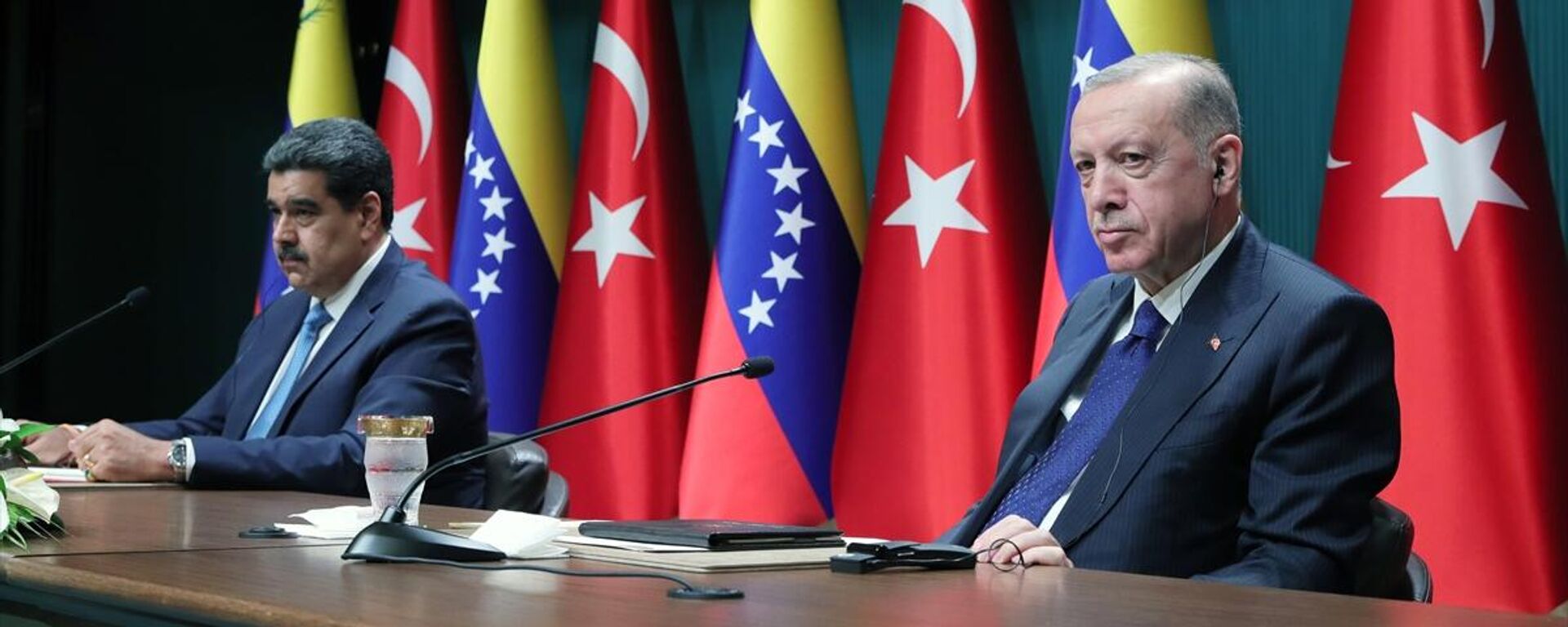 Cumhurbaşkanı Erdoğan ile Venezüella Devlet Başkanı Maduro ortak basın toplantısı düzenledi - Sputnik Türkiye, 1920, 08.06.2022