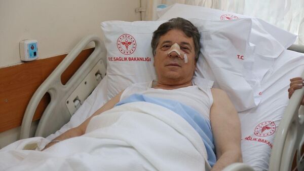 Saldırıya uğrayan Edremit Belediye Başkanı Arslan burnundan ameliyat oldu  - Sputnik Türkiye