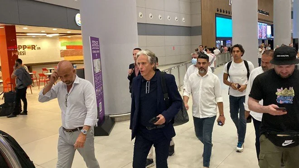 Fenerbahçe'nin geçtiğimiz hafta 1 yıllık sözleşme imzaladığı Jorge Jesus, yeniden İstanbul'a geldi. - Sputnik Türkiye