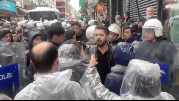 İstanbul Kadıköy'de izinsiz gösteri - Sputnik Türkiye