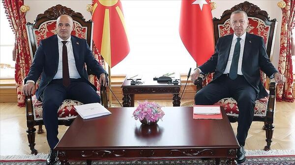 Cumhurbaşkanı Erdoğan, Kuzey Makedonya Başbakanı Kovaçevski'yi kabul etti
 - Sputnik Türkiye