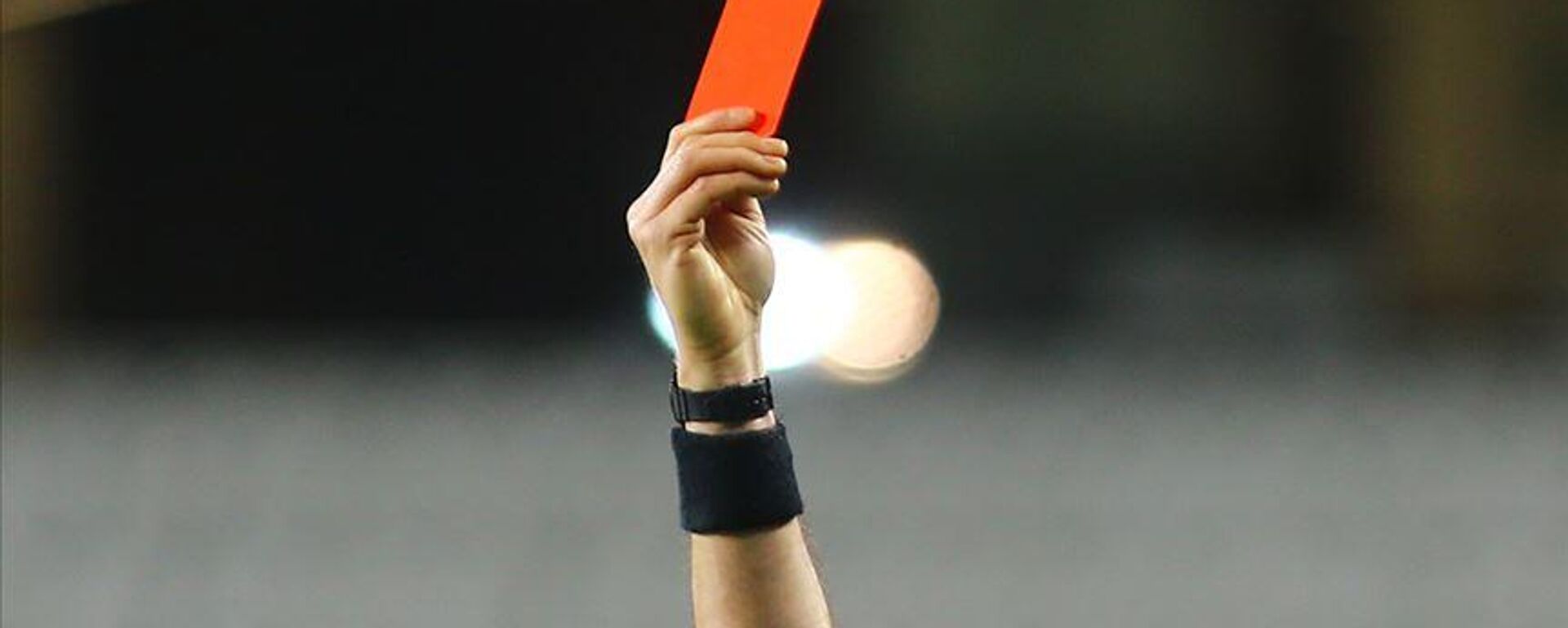 Kırmızı Kart (Temsili) - Sputnik Türkiye, 1920, 04.06.2025