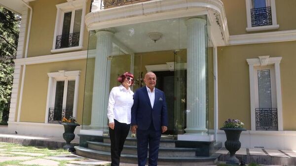 Cemalettin Sarar ve eşi Zehra Sarar - Sputnik Türkiye