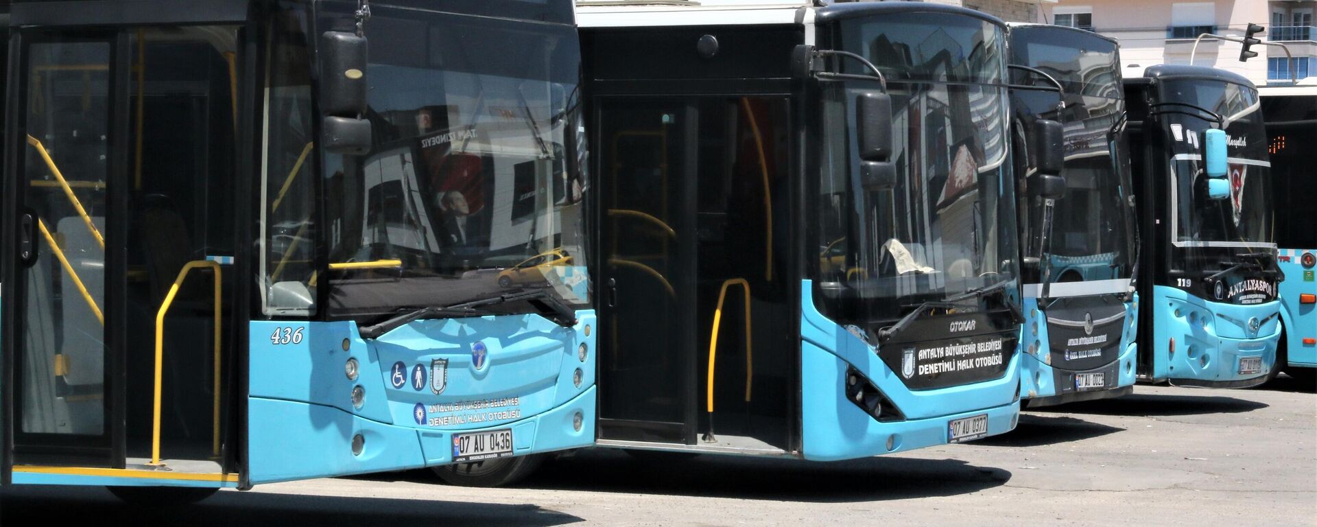 Antalya’da toplu taşıma araçları  - Sputnik Türkiye, 1920, 12.09.2025