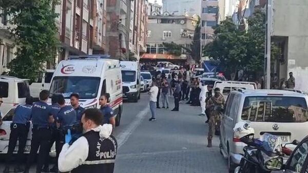 Esenyurt'ta silahlı kavga: 3 kardeş hayatını kaybetti, 1 kardeş yaralandı - Sputnik Türkiye