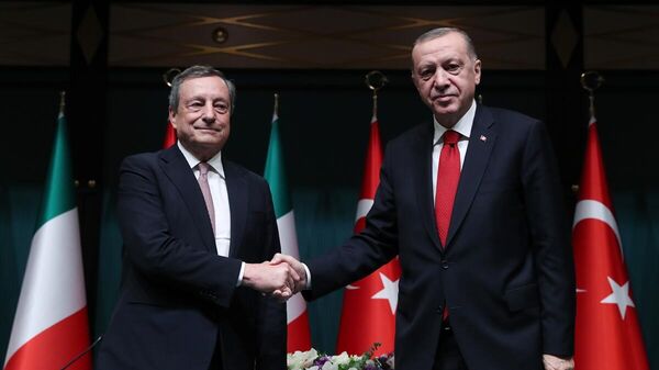 Cumhurbaşkanı Recep Tayyip Erdoğan ve İtalya Başbakanı Mario Draghi - Sputnik Türkiye