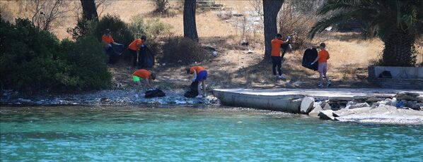 Muğla Bodrum'da kıyı ve dip temizliği - Sputnik Türkiye