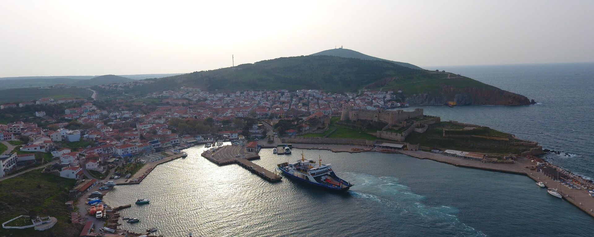 Bozcaada - Sputnik Türkiye, 1920, 01.06.2026