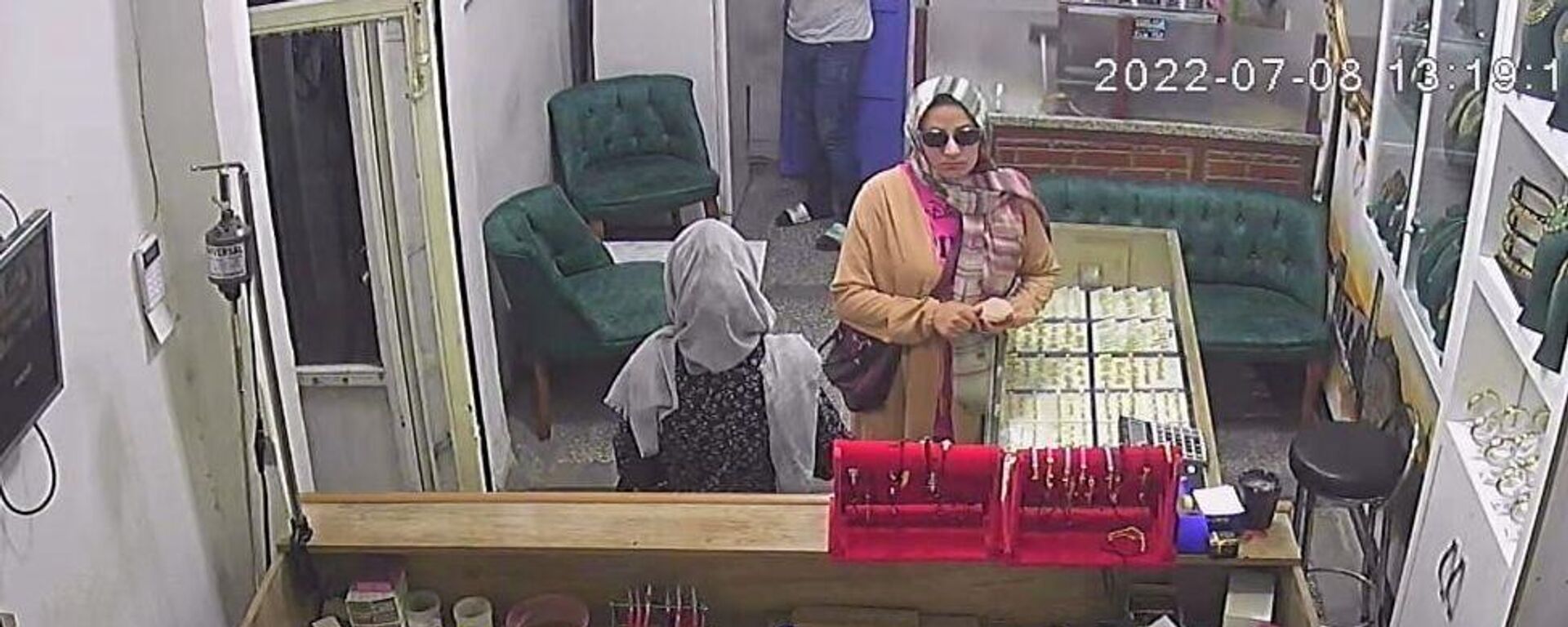 Diyarbakır'da iki kadın hırsız - Sputnik Türkiye, 1920, 13.07.2022