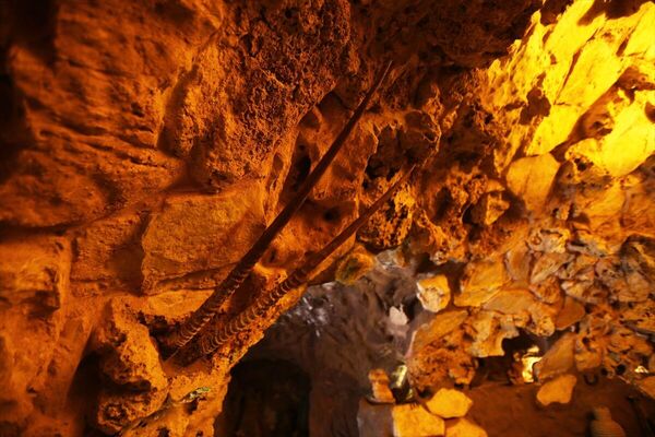 'Acı dolu dünyadan uzaklaşmak için sıra dışı bir yol': Ürdün'de yapay 'meditasyon mağarası' - Sputnik Türkiye