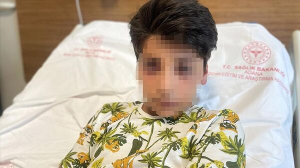 'Ses bombası yapımı' videosu izleyen çocuk, karışımı hazırlarken gözünden yaralandı - Sputnik Türkiye