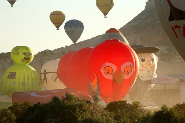 Ulaştırma Bakanı Karaismailoğlu, Kapadokya Balon festivaline katıldı - Sputnik Türkiye