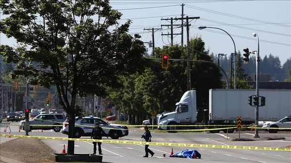Kanada'nın British Columbia eyaletine bağlı Langley kentinde bir kişinin, sabah erken saatlerde gerçekleştirdiği silahlı saldırıda birçok kişiyi öldürdüğü açıklandı. - Sputnik Türkiye
