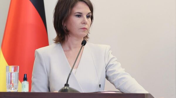 Dışişleri Bakanı Mevlüt Çavuşoğlu ve Almanya Dışişleri Bakanı Annalena Baerbock  - Sputnik Türkiye
