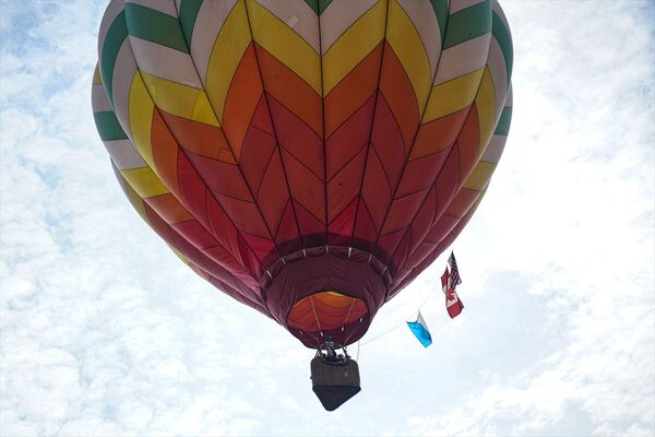 Günde iki defa olmak üzere yüzer balon üç gün boyunca New Jersey semalarını süsleyecek. - Sputnik Türkiye