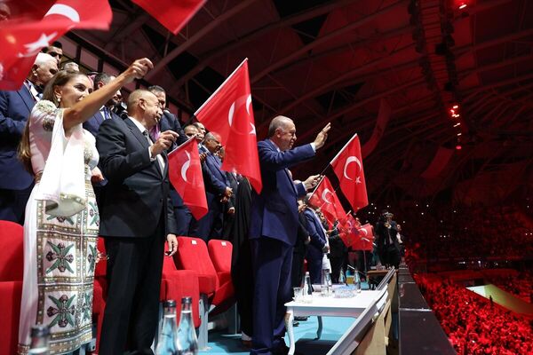 Cumhurbaşkanı Recep Tayyip Erdoğan, Konya Büyükşehir Belediyesi Stadyumu'nda 5. İslami Dayanışma Oyunları Açılış Töreni'ne katıldı - Sputnik Türkiye