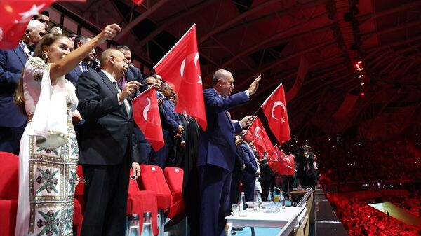 Cumhurbaşkanı Recep Tayyip Erdoğan, Konya Büyükşehir Belediyesi Stadyumu'nda 5. İslami Dayanışma Oyunları Açılış Töreni'ne katıldı - Sputnik Türkiye