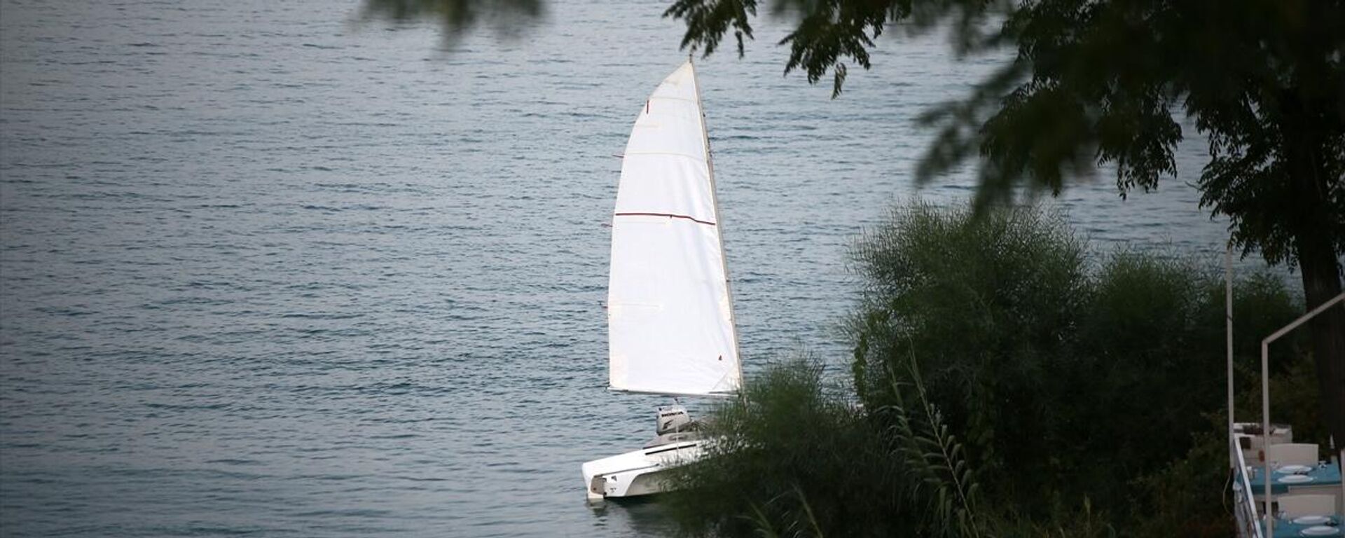 Baraj gölünde yelkenli tekne alabora oldu: 1 kayıp - Sputnik Türkiye, 1920, 12.08.2022