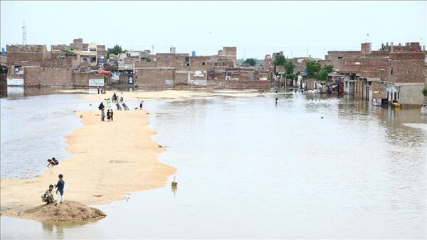 Pakistan'ın Belucistan ve Sindh eyaletlerinde şiddetli yağışlar sebebiyle 10 kişi hayatını kaybetti. - Sputnik Türkiye
