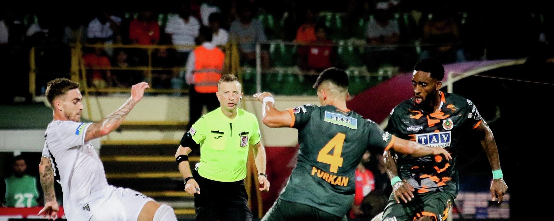 Beşiktaş-Alanyaspor, Yasin Kol - Sputnik Türkiye, 1920, 02.10.2025