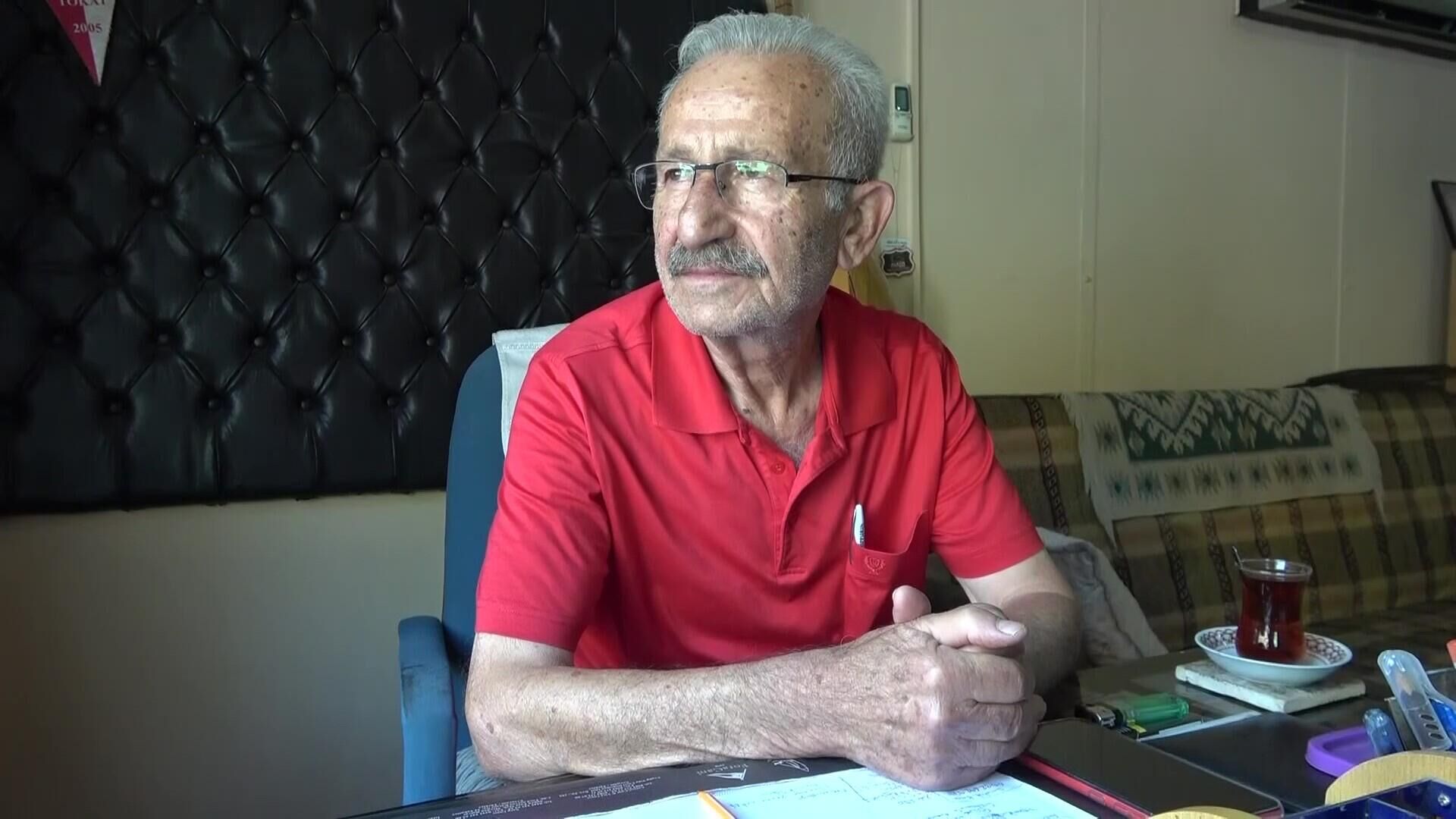 22 yıllık komşusu Murat Özdemir de Piroğlu’nu her gördüğünde Kemal Kılıçdaroğlu’nu hatırlattığını söyledi. - Sputnik Türkiye, 1920, 25.08.2022