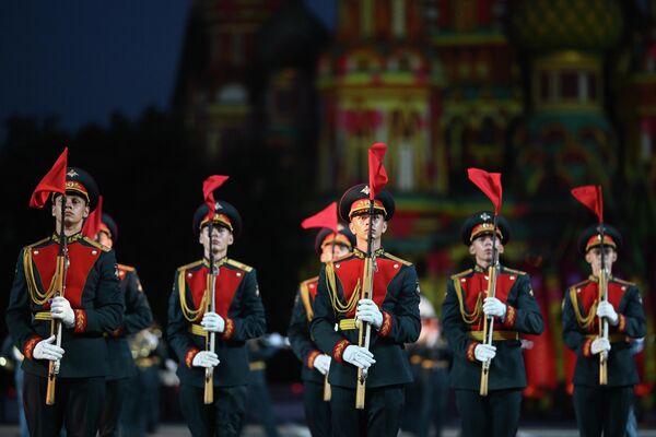 Церемония открытия Международного военно-музыкального фестиваля Спасская башня - Sputnik Türkiye