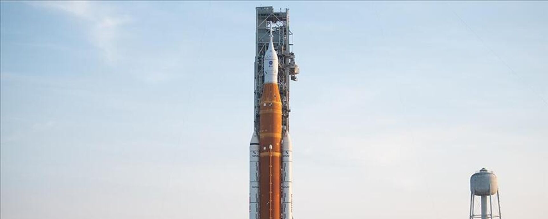 NASA'nın Artemis I misyonu kapsamındaki Uzay Fırlatma Sistemi (SLS) denilen mega roketi  - Sputnik Türkiye, 1920, 29.08.2022