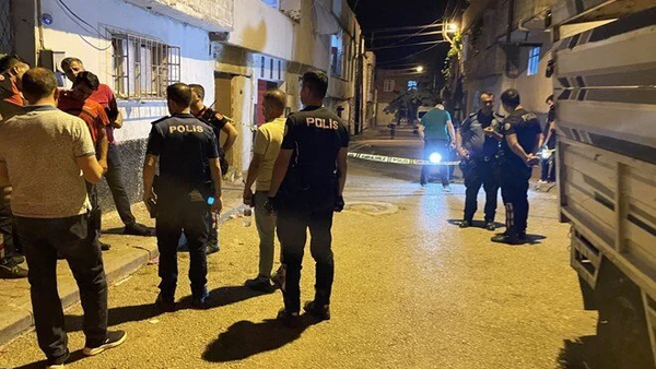 Kilis'te akraba iki aile arasında çıkan silahlı ve bıçaklı kavgada 10 kişi yaralandı. - Sputnik Türkiye