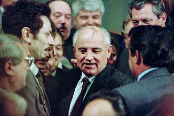 Sovyet Sosyalist Cumhuriyetler Birliği'nin son lideri Mihail Gorbaçov - Sputnik Türkiye
