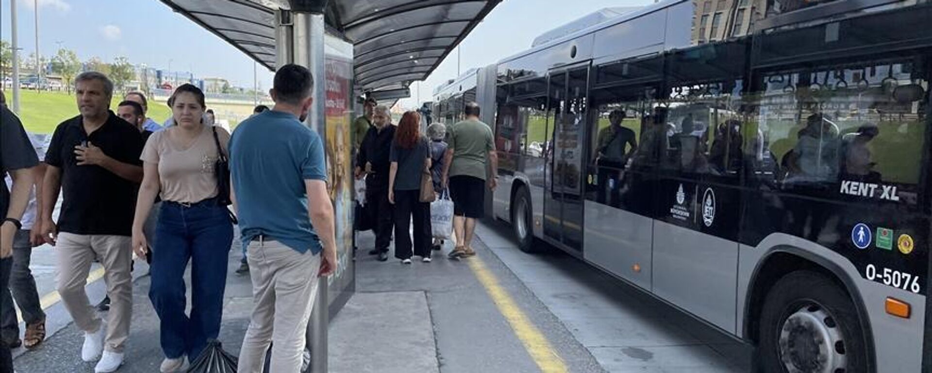 Cevizlibağ Metrobüs Durağı - Sputnik Türkiye, 1920, 08.06.2026
