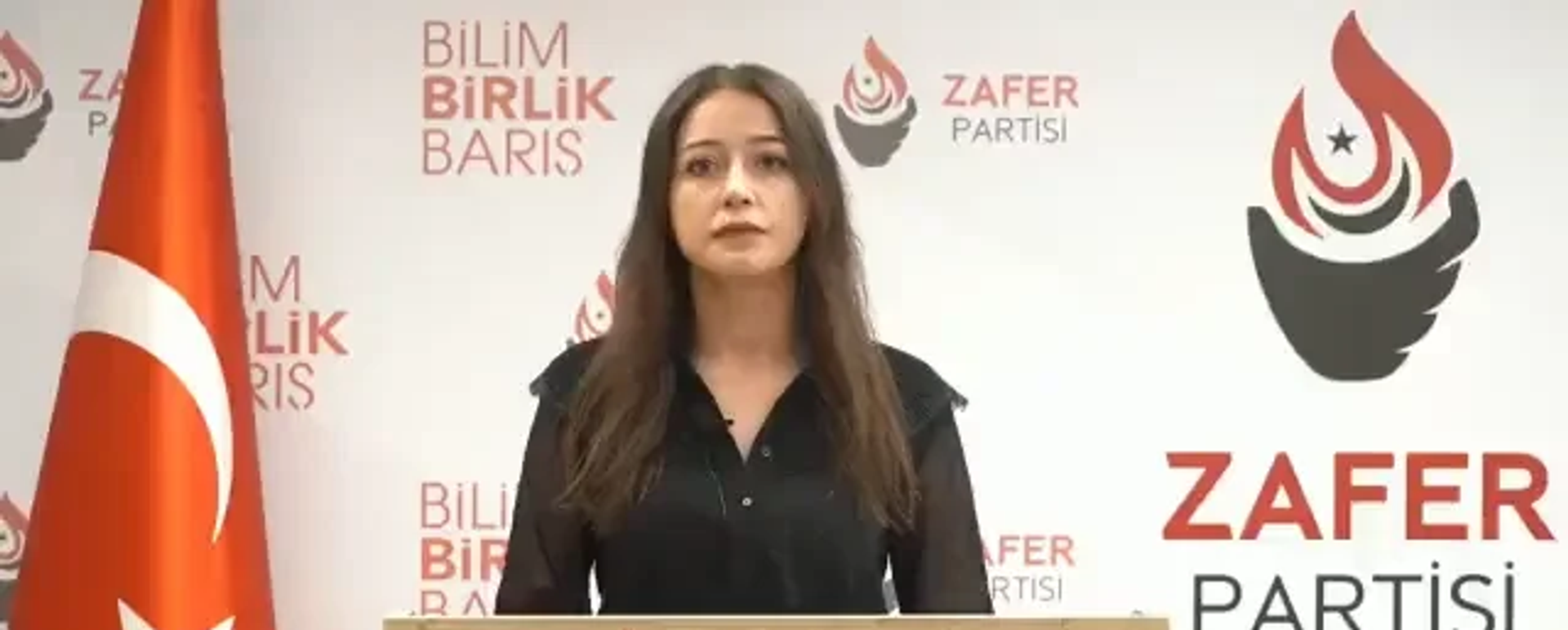 Zafer Partisi’nin gençlik politikalarından sorumlu Genel Başkan Yardımcısı Sevda Gül Tunçer, görevinden ve partisinden istifa ettiğini duyurdu. - Sputnik Türkiye, 1920, 01.09.2024