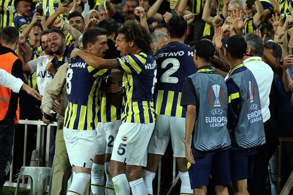 
UEFA Avrupa Ligi: Fenerbahçe: 2 - Dinamo Kiev - Sputnik Türkiye