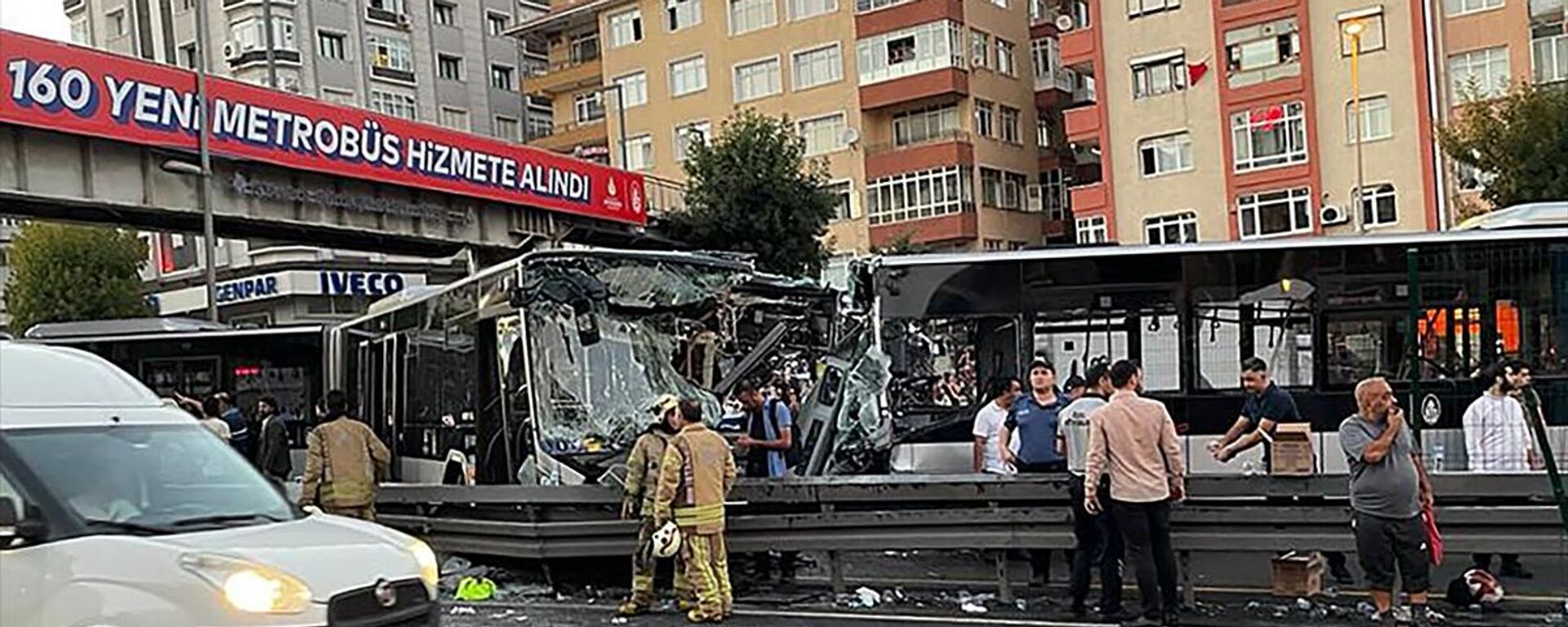 Avcılar'da meydana gelen metrobüs kazası - Sputnik Türkiye, 1920, 09.09.2022