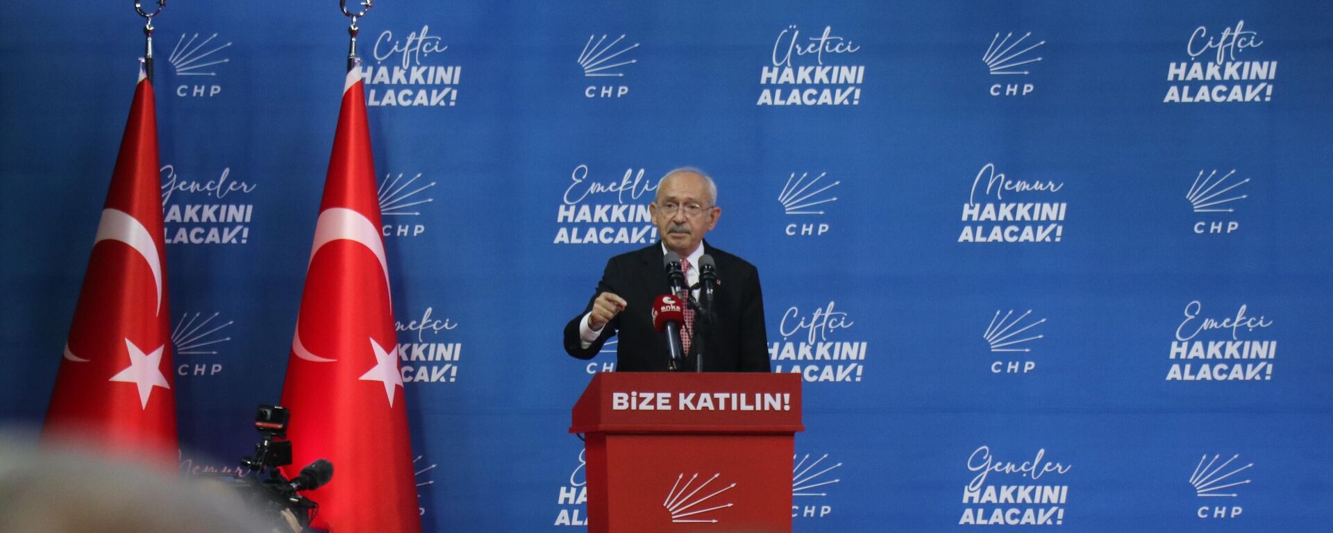 Sakarya'da konuşan CHP Genel Başkanı Kemal Kılıçdaroğlu, Ankara'nın Haymana ve Polatlı ilçelerinden geçen Sakarya Nehri civarındaki Sakarya Meydan Muharebesi için Sakarya en kanlı savaşın yaşandığı yerdir ifadesini kullandı. - Sputnik Türkiye, 1920, 13.09.2022