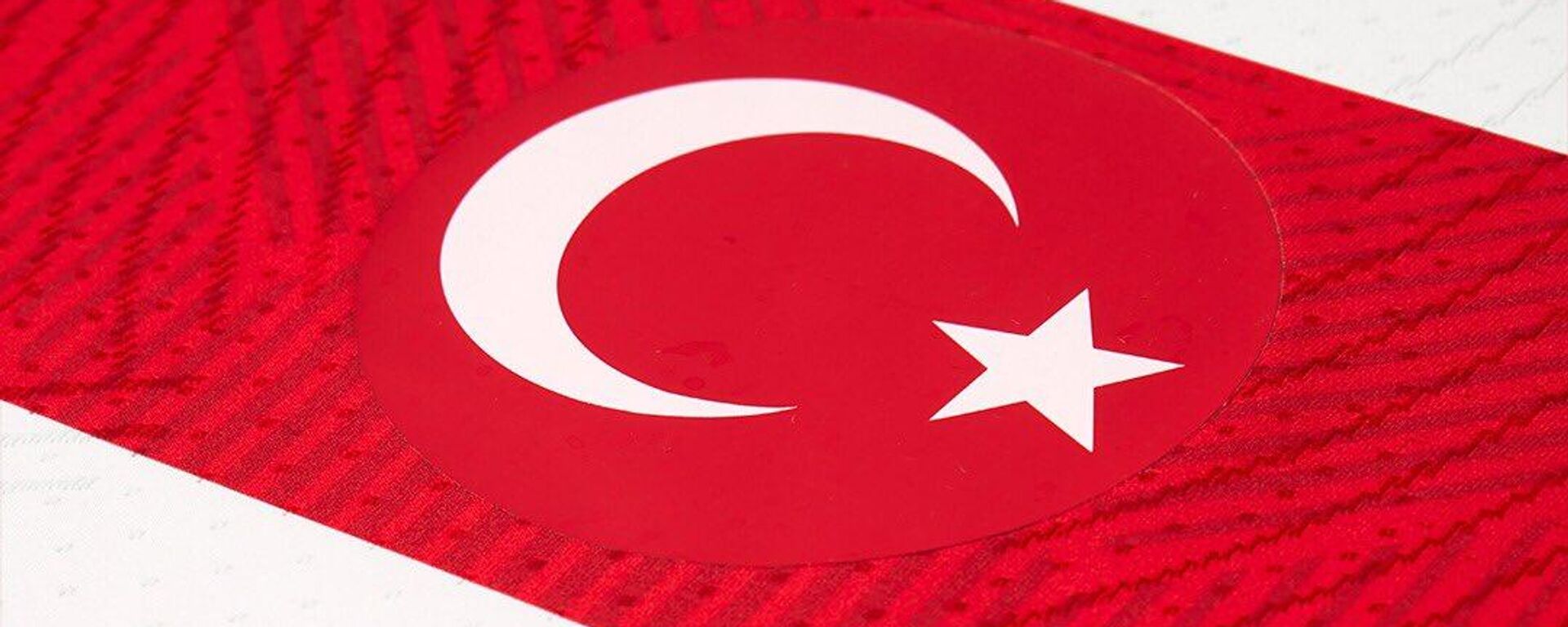 Türkiye A Milli Futbol Takımı'nın yeni formaları tanıtıldı - Sputnik Türkiye, 1920, 15.09.2022