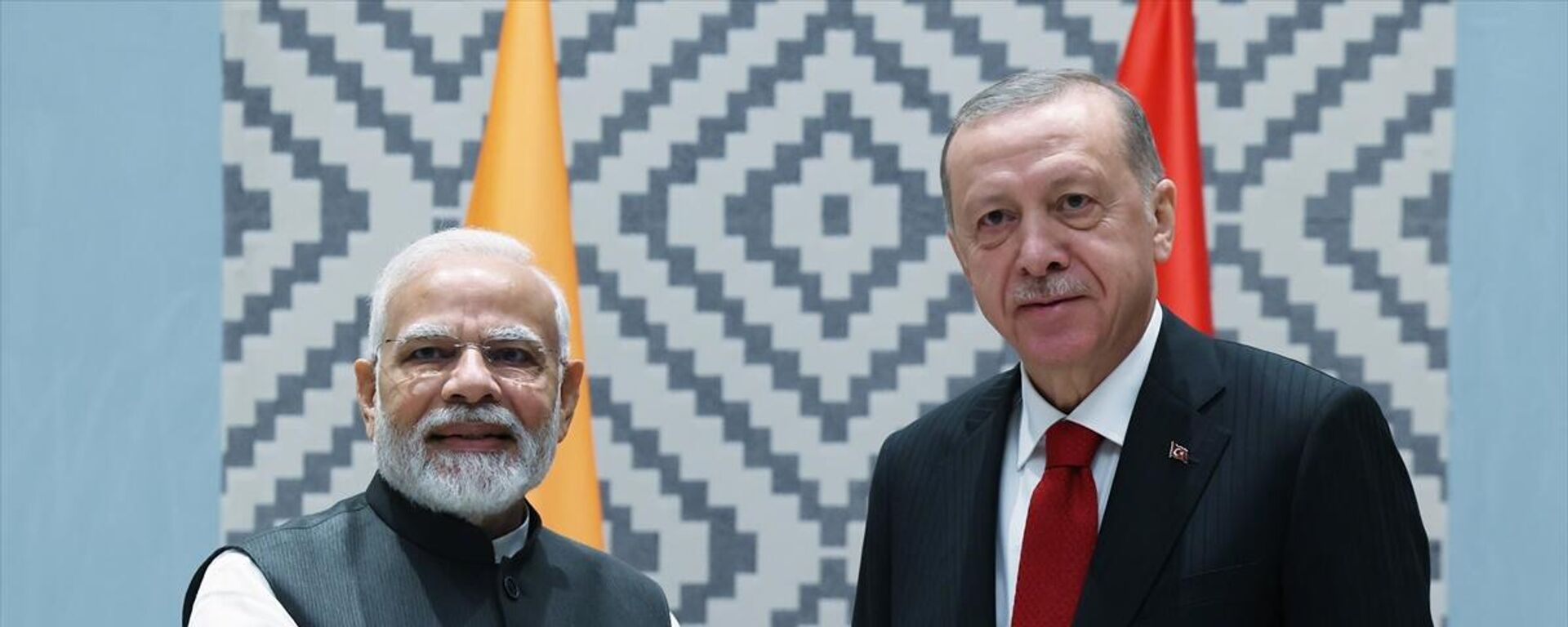 Cumhurbaşkanı Erdoğan, Hindistan Başbakanı Modi ile bir araya geldi - Sputnik Türkiye, 1920, 16.09.2022