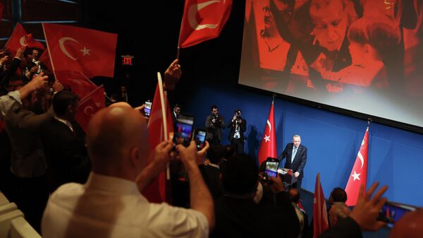 Cumhurbaşkanı Recep Tayyip Erdoğan, New York’taki Türk vatandaşlarıyla bir araya geldi. - Sputnik Türkiye