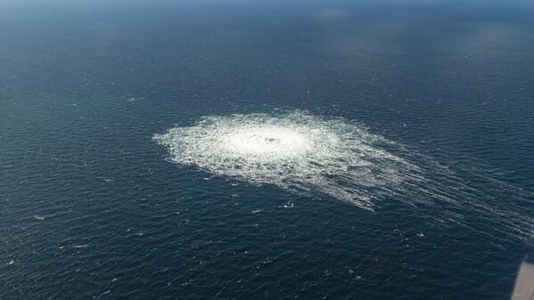 Kuzey Akım boru hatlarının hasarlı bölümlerinden çıkan gaz sızıntısı - Sputnik Türkiye