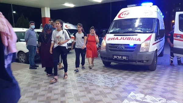 Osmaniye'nin Kadirli ilçesinde 35 öğrenci bulantı ve kusma şikayetiyle tedaviye alındı. - Sputnik Türkiye