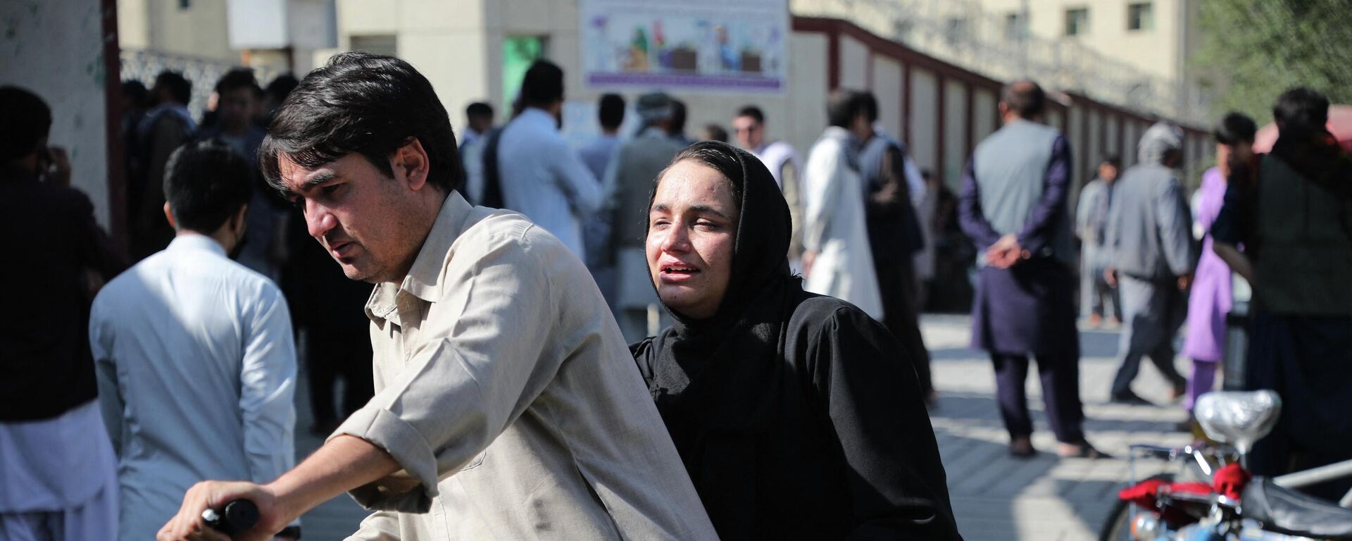Afganistan'ın başkenti Kabil'deki bir Şii mahallede yer alan eğitim merkezine yönelik intihar saldırısı düzenlendi. Olayda 19 kişi hayatını kaybetti, 27 kişi yaralandı. - Sputnik Türkiye, 1920, 30.09.2022