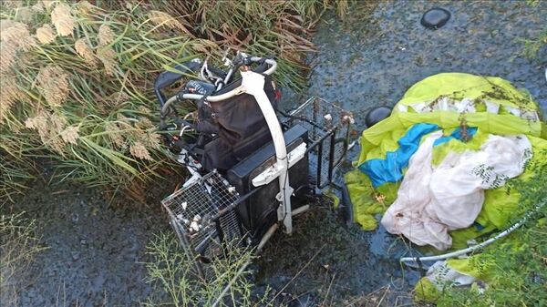 Mersin'deki polisevine saldırısı için Türkiye'ye gelişte kullanılan paramotora ulaşıldı - Sputnik Türkiye